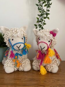 Pair of Llamas