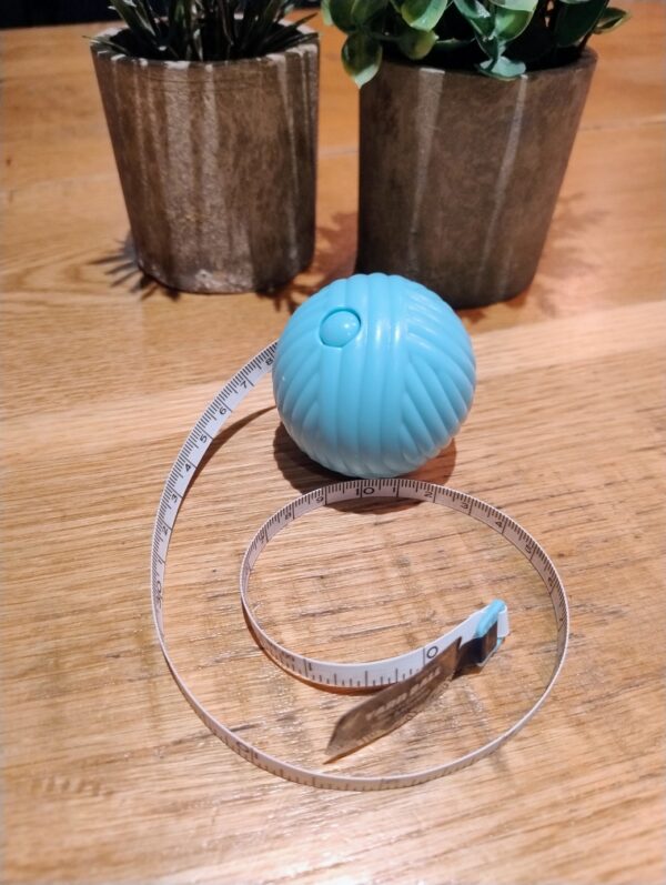 Hemline Yarn Ball Retractable Measuring Tape