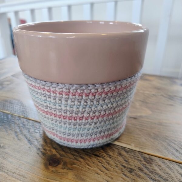 Crochet Covered Plant Pot - Image 5