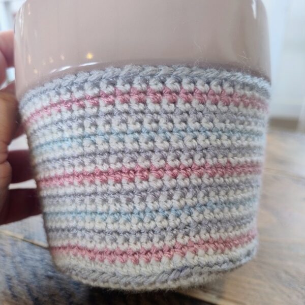 Crochet Covered Plant Pot - Image 3
