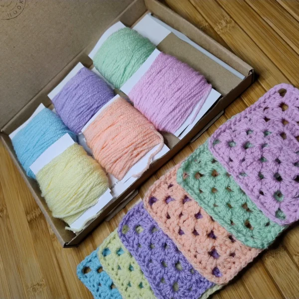 Learn to Crochet Granny Square Kit - Image 2