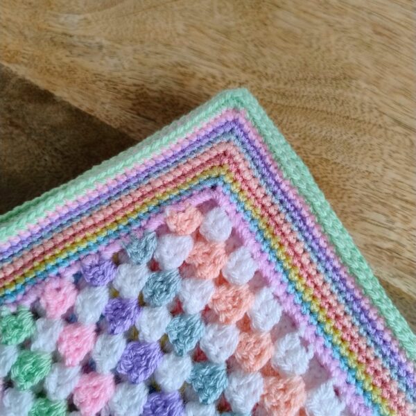 Granny Rows Blanket - Image 2