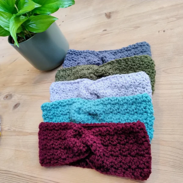 Chunky Headband Crochet Kit - Image 2