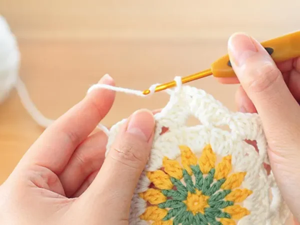 Clover Soft Touch Crochet Hook - Image 3